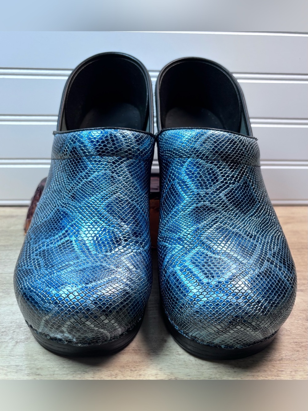 Dansko Professional Blue Python Snakeskin Clogs Work Shoes Women's Size 41 US 10